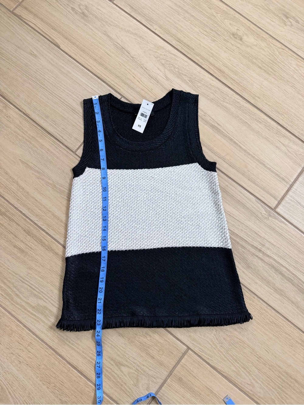 NWT Ann Taylor Colorblock Knit Sweater Tank Top XS Black White Fringe Vest - Picture 5 of 8